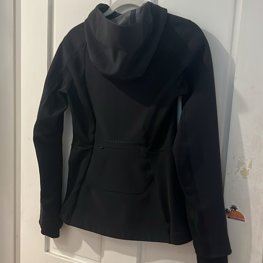 lululemon jacket - Picture 2 of 4